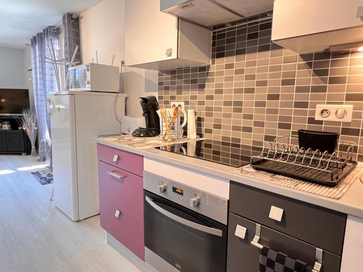 Apartamento T2 ensoleillé. Terrasse, jardin commun, vue, parking. Cauterets Exterior foto